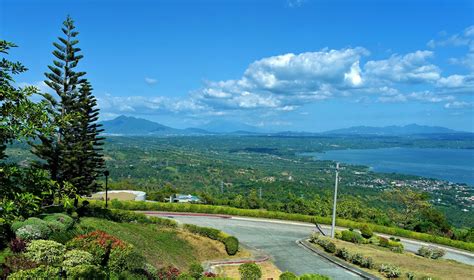 LIFE IN TAGAYTAY .